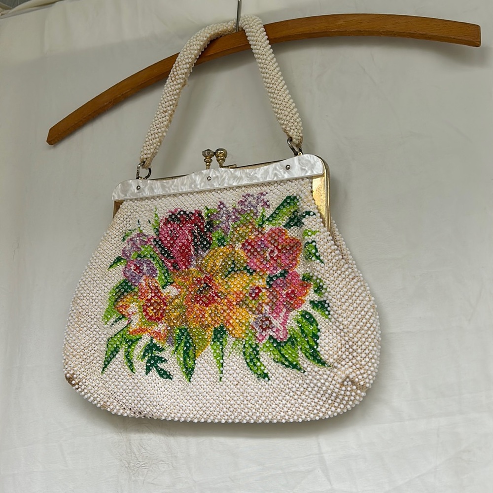 •Vintage beaded bag•✨